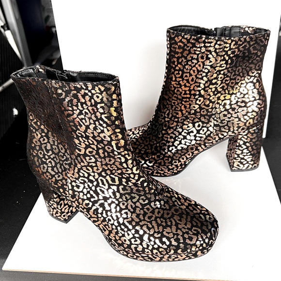 TORRID Block Heeled Bootie Metallic Leopard Print Boots - Picture 3 of 11
